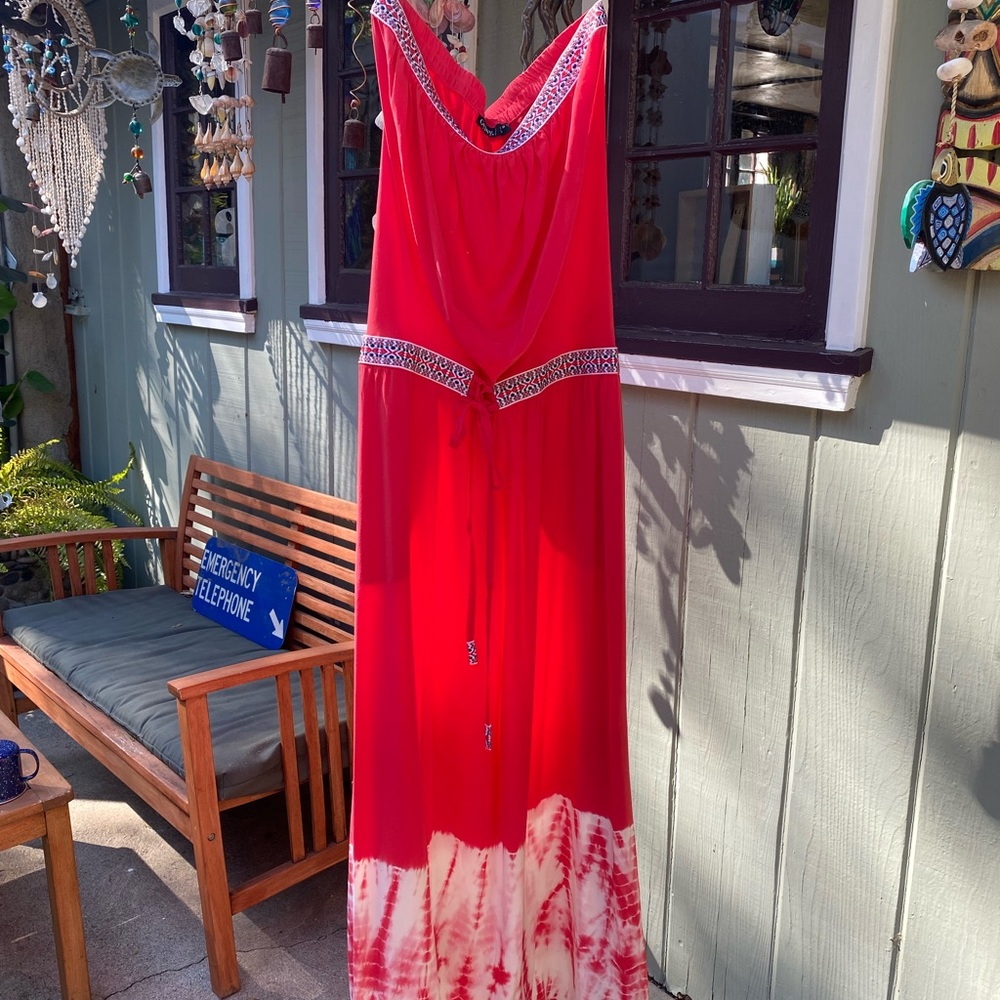 Beautiful silky strapless bohemian dress. Size M